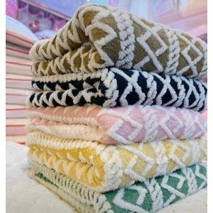 Geometric-Pattern Blanket in Colour Examples