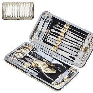 Manicure-Tool Arrangement in Open Patterned Case