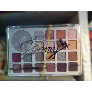 Lady Flora Stormy Makeup Palette
