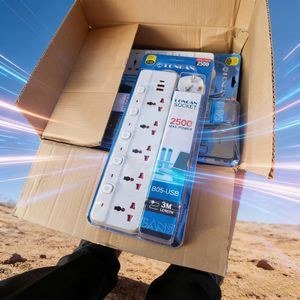 LONGAN B05-USB White Safety Power Cords with Universal Sockets & USB Ports