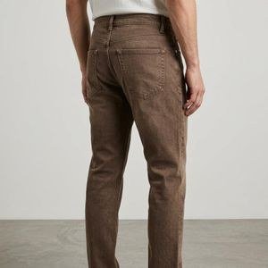 Men’s Straight-Leg Washed Jeans – Warm Earthy Brown
