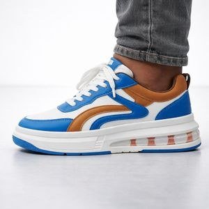 Fashionable sneaker