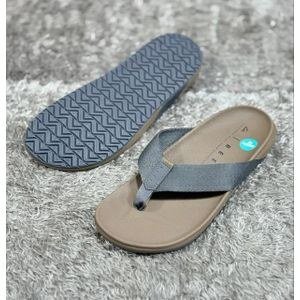 Casual Flip-Flop Sandals - Gray/Beige