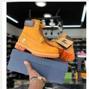 Classy Brown tm outdoor boot