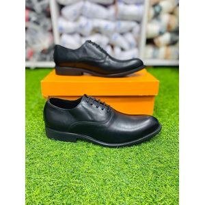 Classic Plain Toe Lace-Up Formal Dress Shoes – Black